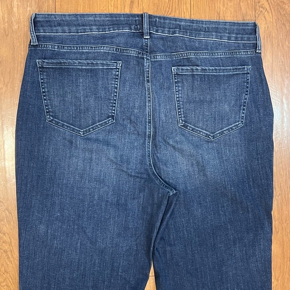 NYDJ Marilyn Straight Lift and Tuck Dark Wash Denim Cropped Capri Jeans Sz 16 - Picture 5 of 11